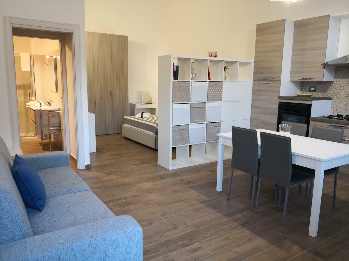 Hotel Tiny House Naxos Giardini-Naxos Exterior foto